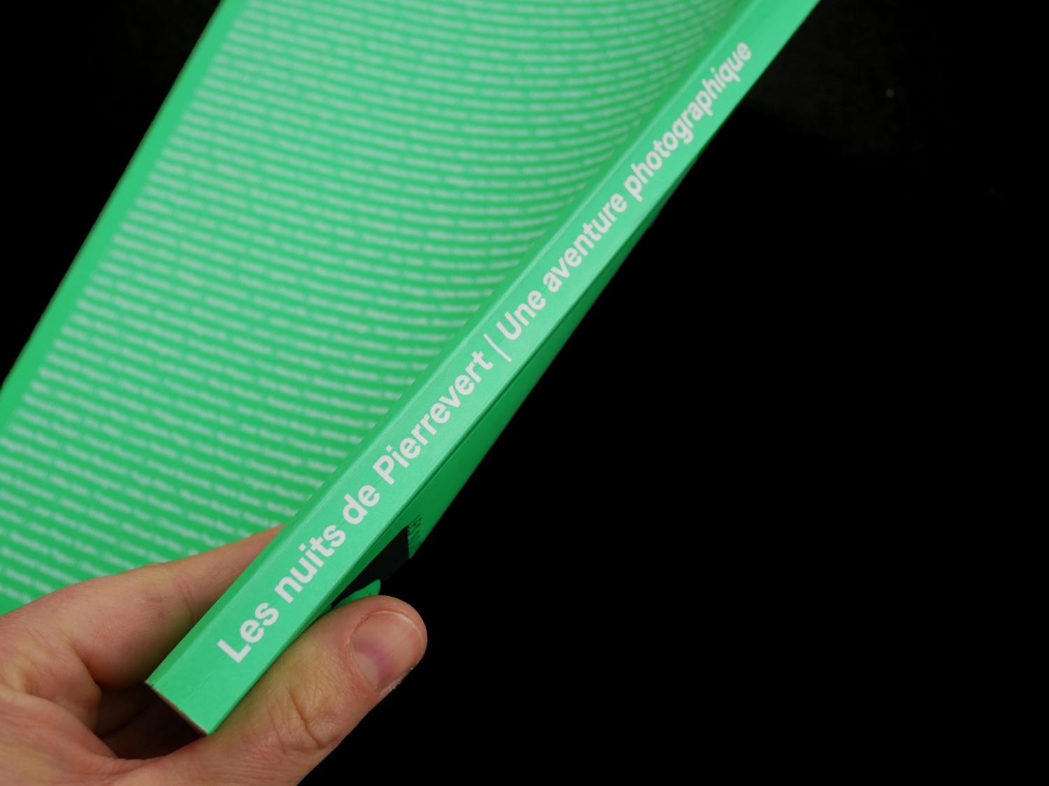 pierrevert-dercouv-detail-1715d685fec514fe397d8fcf605895b6